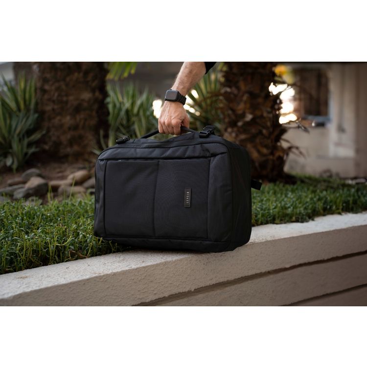 Levelo Aeropact Travel Backpack with Built-in Vacuum Storage, Up to 15.6" Laptop Size Compatibility, IPX7 Waterproof, Airtight Zippers, Durable Material - Black