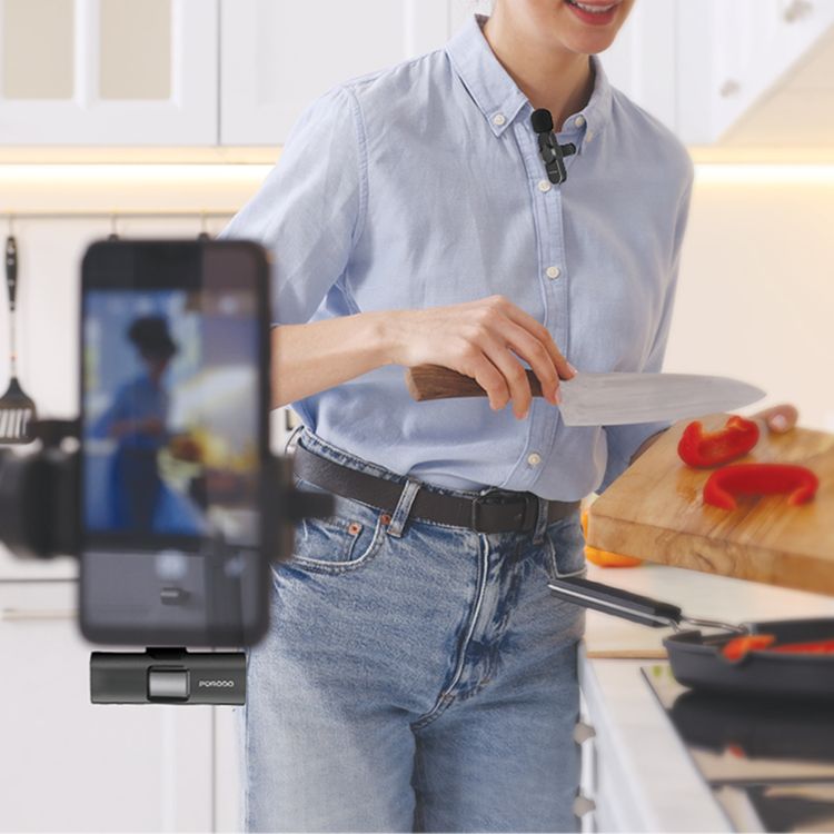 Porodo Audix Lavalier Microphone with Type-C & Lightning Connectoer, Up to 3 Hours Working Time, 1 Hour Charging Time, 40mAh Battery Capacity, Instant Wireless Setup, Auto Pairing Technology, Precise Reverb - Black