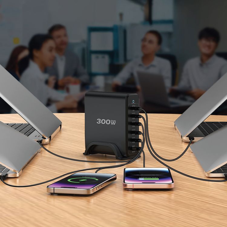 Powerology Volt-X Smart Desktop GaN Charger with PD 140 W, QC 18W, Laptop Charger, UK 3-Pin Plug, 300W Total Output, ×1 USB-A & ×5 USB-C Ports, Multiple Device Charging, Safe & Efficient Charging - Black