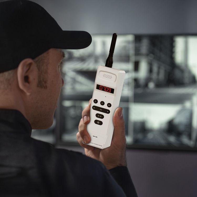 Levelo Revolt 20000mAh Walkie Talkie Power Bank with 1.5km Communication Distance, Laptop Charger, LED Detachable Antenna, PD 100W Total Output, Safety Protection, Type-C In/Out, LED Display, Voice Recorder - White