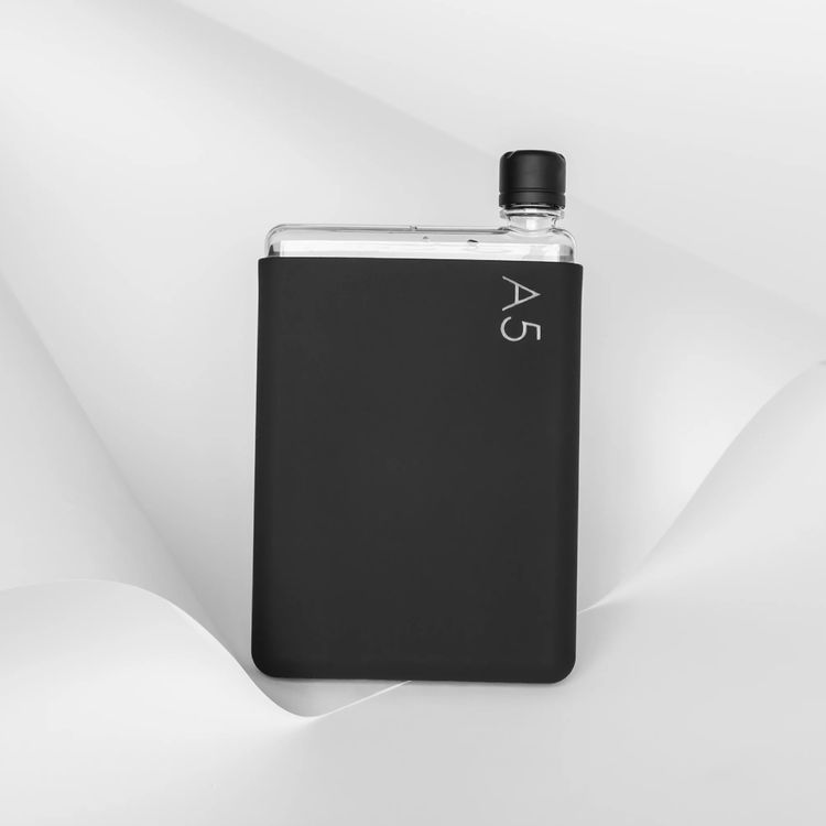 غلاف سيليكون لميموبوتل A5 مع عازل حراري، مادة غير سامة، حماية من السقوط، لمسة نهائية مطفية، ناعم وأنيق - حبر أسود