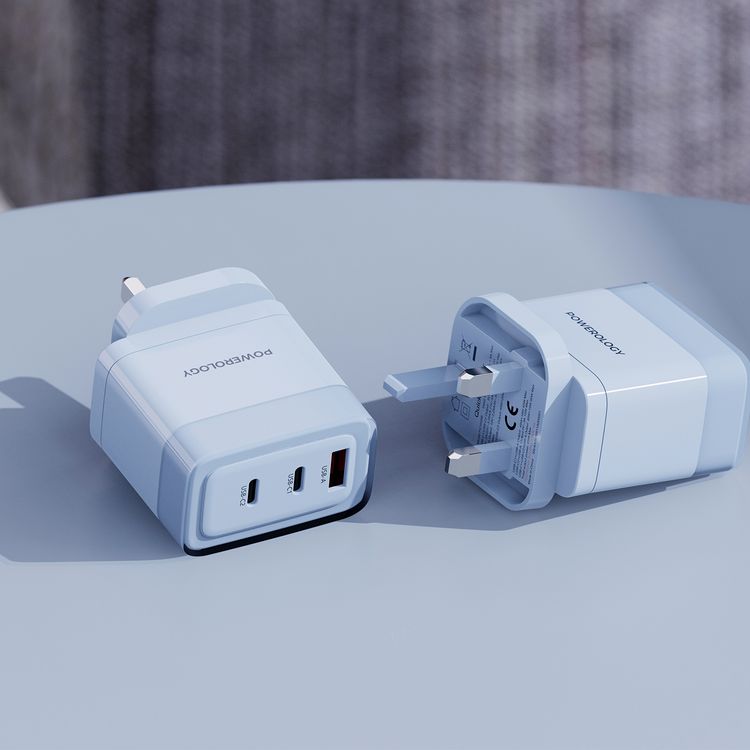 Powerology Lunex Series 3-Port Fast Charging Adapter with UK 3-Pin Power Plug, 65W PD USB-C Output, 22.5W QC USB-A Output, Multi-Device Charging, Powerful Laptop Charging, Universal Protocol Support - Blue