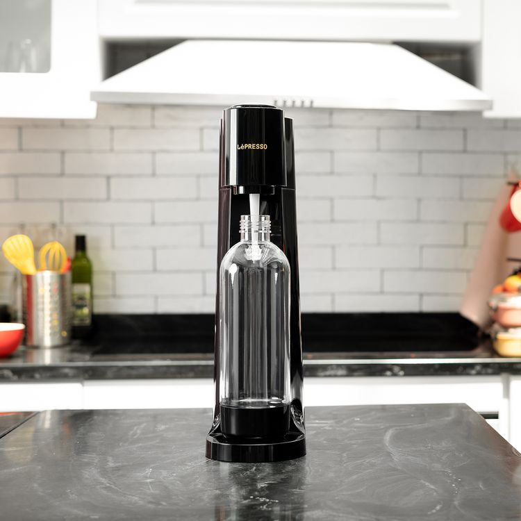  Lepresso Sparkling Water Maker and 4+1 x  CO2 Capsules Bundle, 1L Sparkling Water Maker Capacity, Adjustable Fizz Pressure, Efficient Carbonation, 0.6L Capsule Capacity, Carbonates up to 500 Cups of Beverages, Safe & Without Gas Leakage - Black / Silver