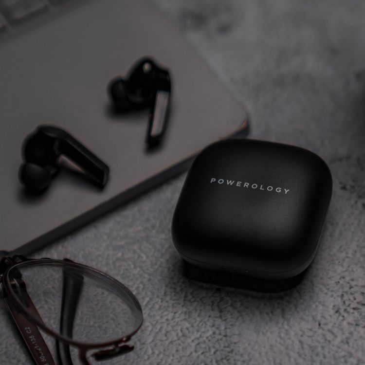 Powerology Earbuds Pro with Active Noise Cancellation, 30 Hours Charging Case Battery Life, 10m Transmission Distance, Bluetooth Version 5.2, Siri Activation - Black