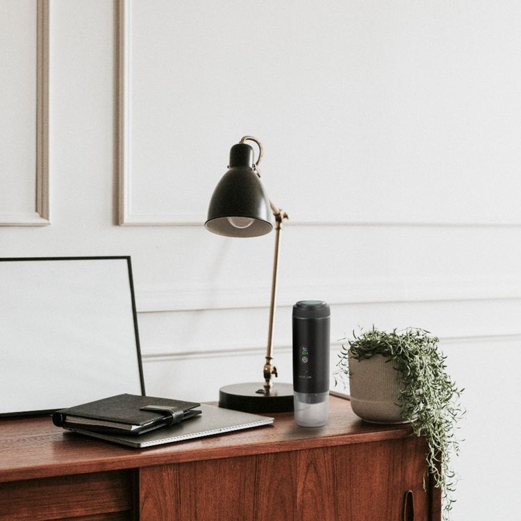 آلة صنع القهوة جرين ليون CAFFEX بقدرة 72 واط، خزان مياه بسعة 80 مل، استخراج ساخن بدرجة حرارة 90°C، استخراج سريع في 70 ثانية، شحن عبر Type-C، سعة البطارية 7500 مللي أمبير - أسود