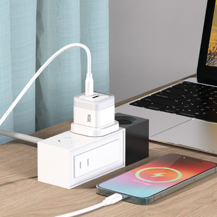 Powerology Lunex Dual-Port Fast Charging Adapter with USB-C & USB-A Ports, 35W Power Delivery, 22.5W USB-A Output, UK 3-Pin Plug, Universal Protocol Support, Multi-Device Charging - White