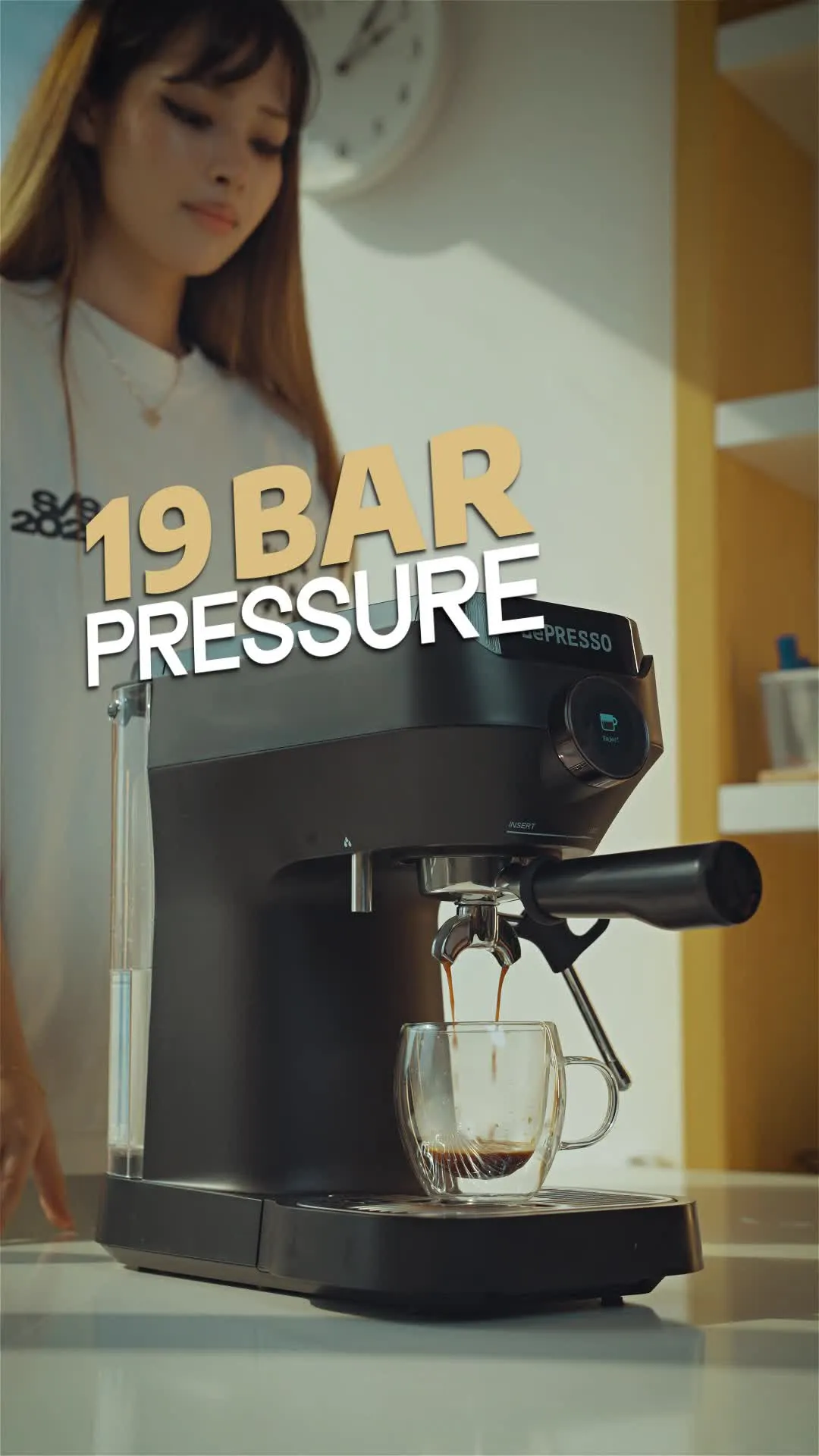 LePresso Lucenero 19-bar Coffee Machine with LCD Screen, 1800mL Water Tank Capacity, 1600W Rated Power, 360° Rotation Steam Wand, Customizable Setting, 54mm Portafilter Diameter - Black