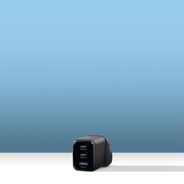 Powerology Volt-X 67W Multi-Port GaN Wall Charger with Advanced Safety Features, USB-A & Dual USB-C Ports, Compact Travel Size, Wide Compatibility, Fast Charging Speed, GaN Technology - Black