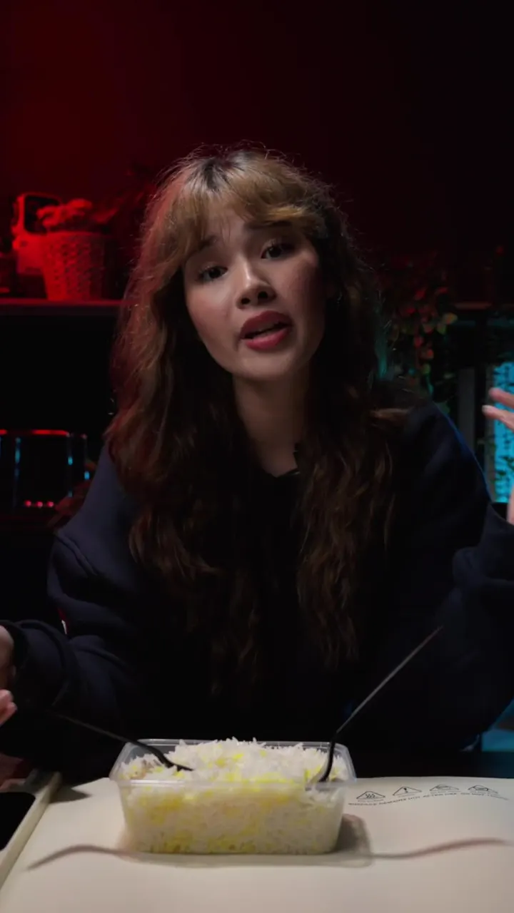 Porodo Warming Food Mat, User Friendly Controls, Consistent Meal Quality, Foldable and Portable, Extended Warmth Retention, Versatile Compatibility, XL Space Capacity, Rapid Heating Technology