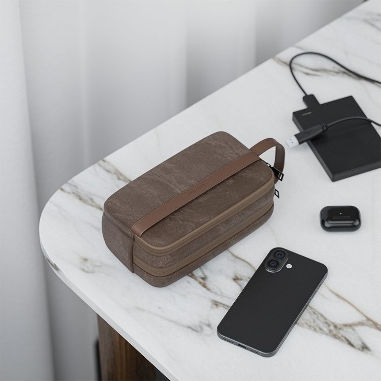 Green Lion Tirana Travel Pouch with Leather Strip & Durable Zippers, Multiple Compartments, PU Leather Material & Flannelette Inner Material, Ergonomic Design & Fit for Accessories - Brown