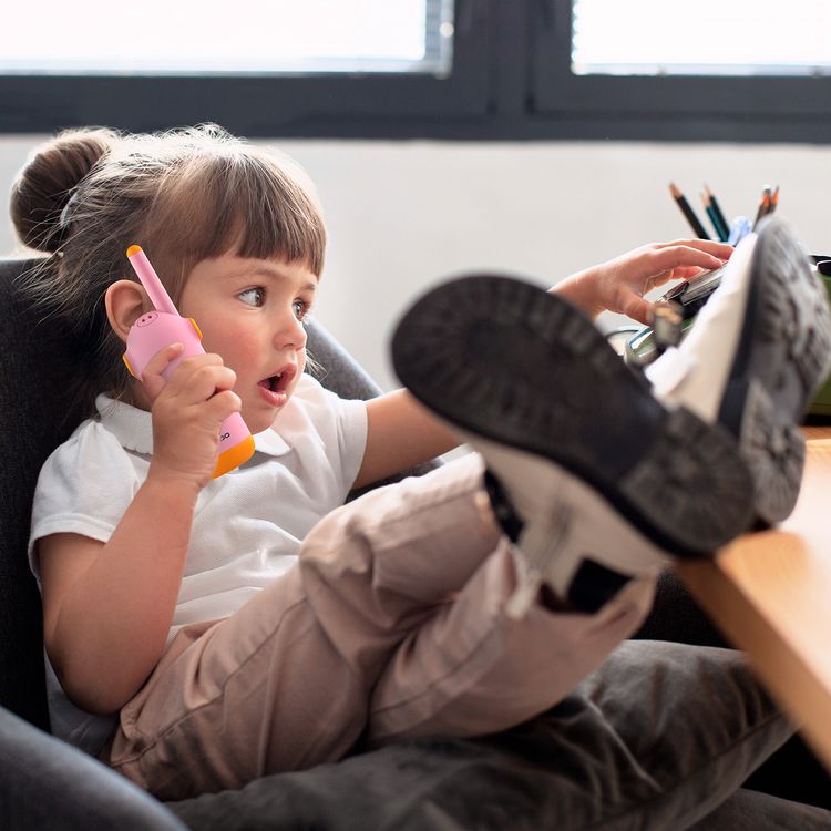 Porodo Kids Dual LCD Walkie Talkies with Flashlight & Keypad Child Lock, Flexible Channel Options, 400mAh Battery Capacity, Up to 8 Hours Working Time, 2 Days Standby Time - Pink 