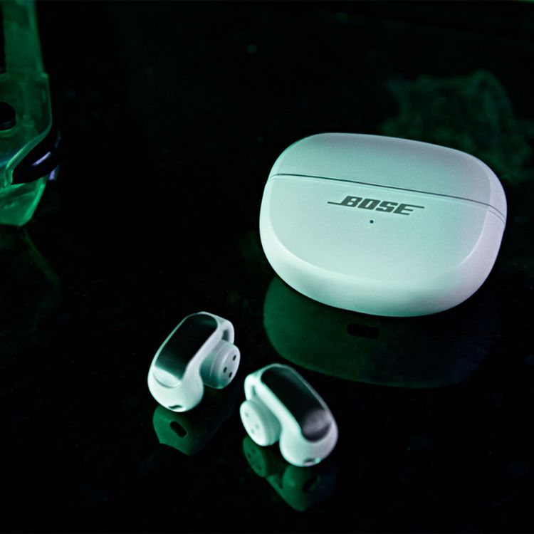 Bose Ultra Open Ear True Wireless Earbuds, Up to 48 Hours of Battery Life, Immersive Audio, Open-Air Design, Surprisingly Private, Snapdragon Sound, Long-Lasting Comfort - White Smoke
