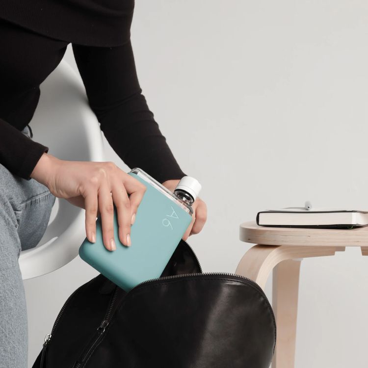 غطاء سيليكون لزجاجة Memobottle A6 مع عزل حراري، مادة غير سامة، حماية من السقوط، تشطيب غير لامع، ناعم وأنيق - لون بحر الضباب