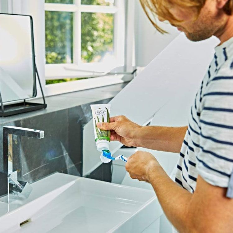 جل أسنان فوريفر برايث، خالي من الفلورايد والجلوتين، 130 جرام