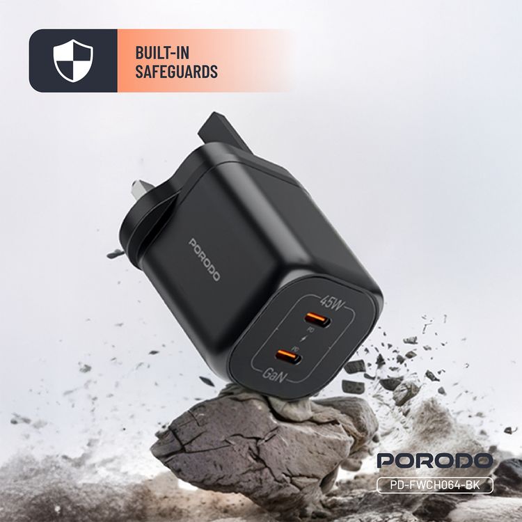 Porodo شاحن حائط سريع بمنافذ USB-C مزدوجة بقدرة 45 واط وتوصيل الطاقة، بتيار أقصى 0.5 أمبير، مزود بحمايات مدمجة، قابس بثلاثة دبابيس للمملكة المتحدة، شحن متزامن، بتقنية GaN - أسود