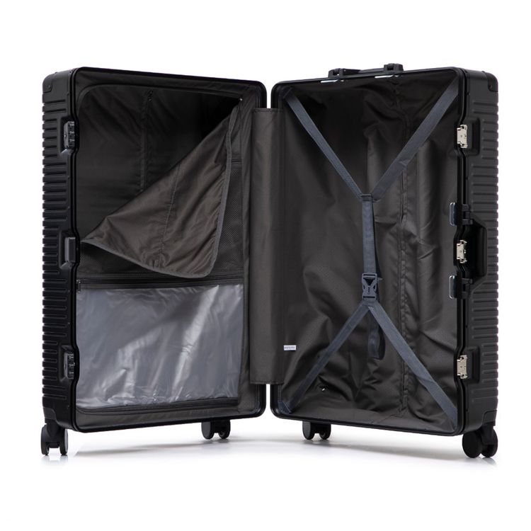 Levelo Aluminum & PC Luggage Set with Reinforced Lock Latch, 4 Double Wheels, Up to 80kg Weight Bearing, 20", 24" & 28" Luggage Sizes, Impact-Resistant Corners, 360° Wheel Rotation - Black