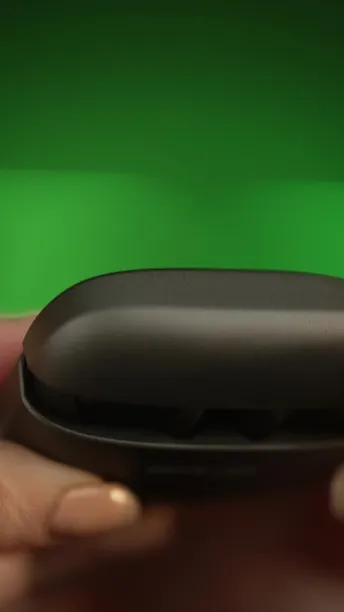 Green Lion Santorini Stereo Earphones in UAE | 5 Hours Playtime - Black | (GNSNTONITWSBK)