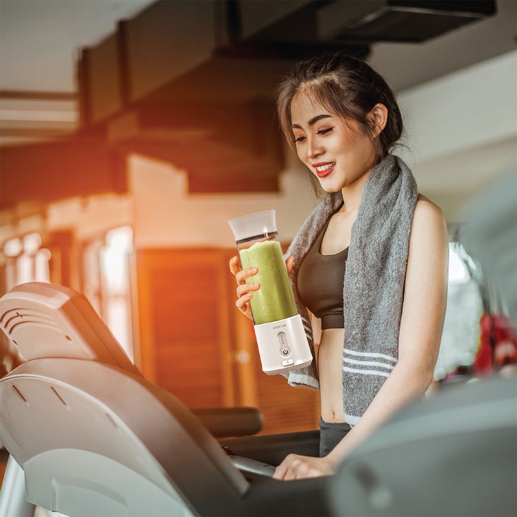 Green Lion Jet Plus 6-Bladed Juicer with 18000rpm Motor Speed, 500mL Jar Capacity, 4000mAh Battery Capacity, 20 Blending Cycles per Charge - White