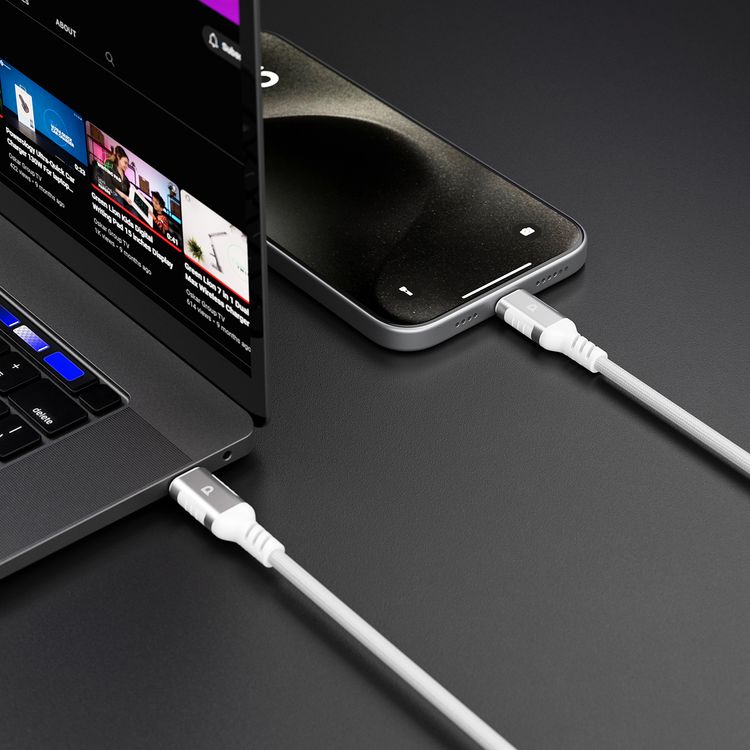 كابل باورولوجي باور سينك ويف USB-C إلى USB-C بطول 1.2 متر، عمر افتراضي 20000 انحناء، مصنوع من النايلون المجدول، تصميم يمنع التشابك، شحن سريع ونقل بيانات، توصيل طاقة بقوة 60 واط - اللون الرمادي الفاتح