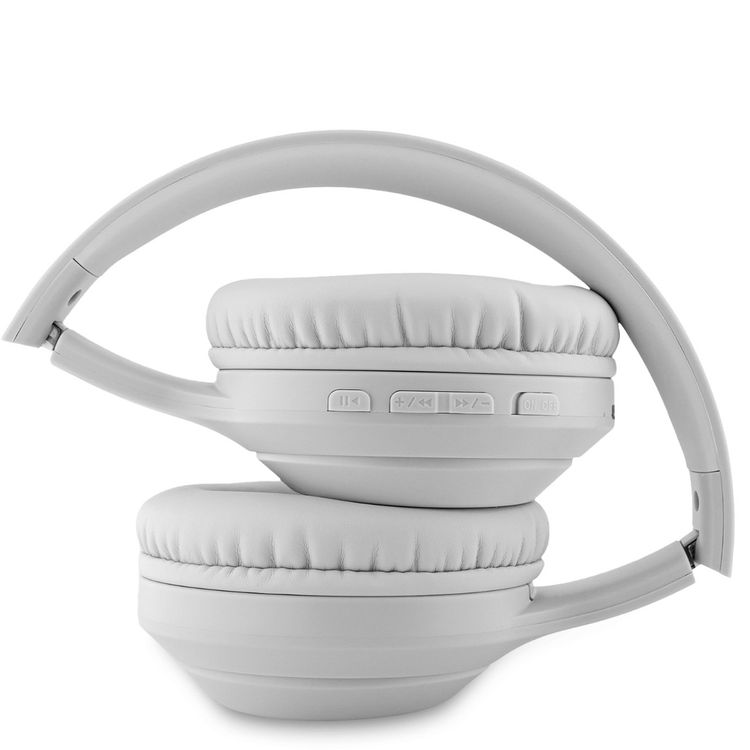 سماعات رأس جيس بشعار مطبوع كلاسيكي، وقت تشغيل 32 ساعة، وقت شحن 2 ساعة، وسادة مريحة عالية الجودة، تحكم في التشغيل والمكالمات، مقاومة للماء، مكالمات بدون استخدام اليدين، منفذ توصيل USB-C - فضي