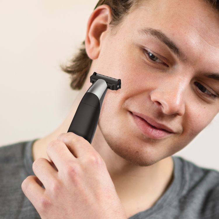 Green Lion One Blade Pro Hair Trimmer with 4 Interchangeable Combs, Up to 60 Minutes Working Time, 6500RPM Motor Speed, LED Indicator, Stainless Steel Blade - Black