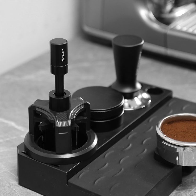 LePresso WDT Coffee Distributor Tool, Alloy, ABS Plastic Material, Stainless Steel Needle, Compatible with 58mm Portafilter, Compact & Portable Design - Black