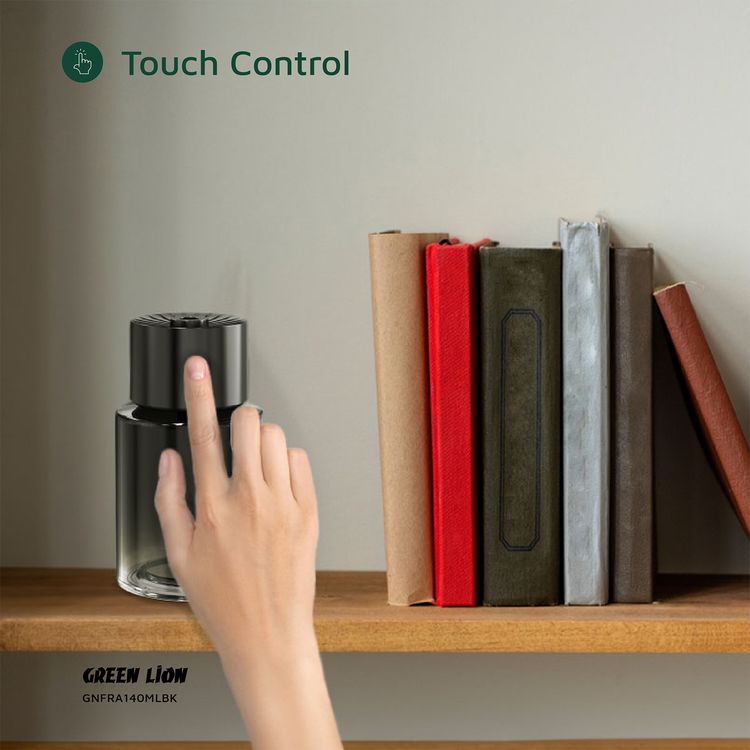 موزع عطر Green Lion بسعة 140 مل من الزيت، مصنوع من مادة الزجاج والبولي كربونات، سعة بطارية 200 مللي أمبير، منفذ شحن من النوع C، وقت شحن 1 ساعة، وقت عمل 3-4 ساعات، تحكم باللمس، مؤشر LED - أسود