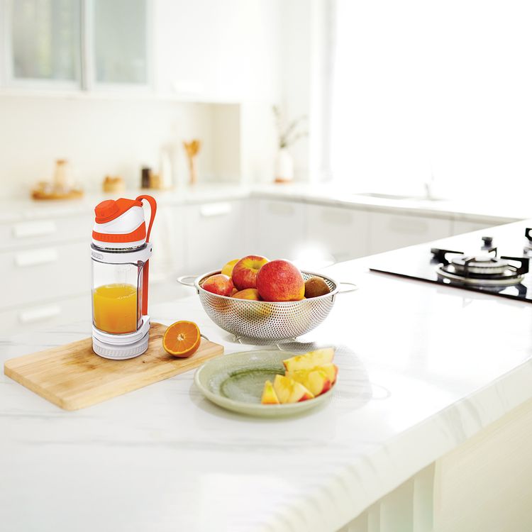 Porodo Lifestyle Nutrimix Dual-Spin Blender with 700mL Jar Capacity, Tritan Jar Material, 304 Stainless Steel Blade Material, 3× 2000mAh Battery Capacity, 3 Hours Charging Time, 30 Seconds Per Cycle Single Working Time, Safety Blade Cover - White