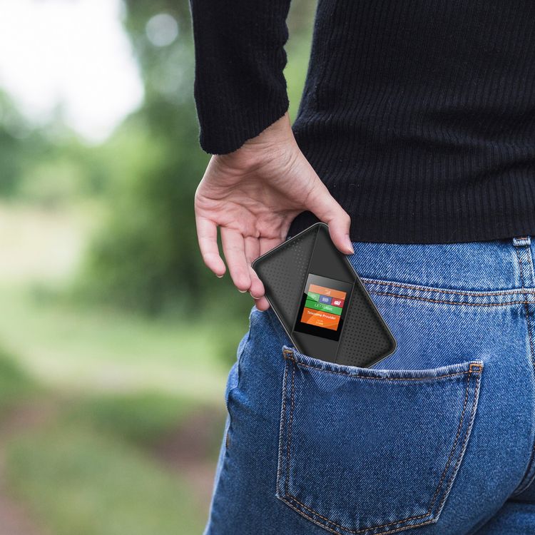 Porodo 4G / LTE High-Speed Pocket Router, Connect Up to 10 Devices, 3000mAh Battery, 8 Hours Working Time, 40 Meters Signal Distance, Micro Sim 