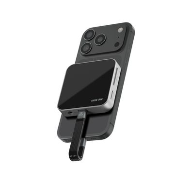 Green Lion 8-in-1 Hub with Multi-Device Support, USB-C Input, Up to 10Gbps Data Transfer Speed, 100W Power Delivery, Fast Charge, 8-Port Expansion - Black