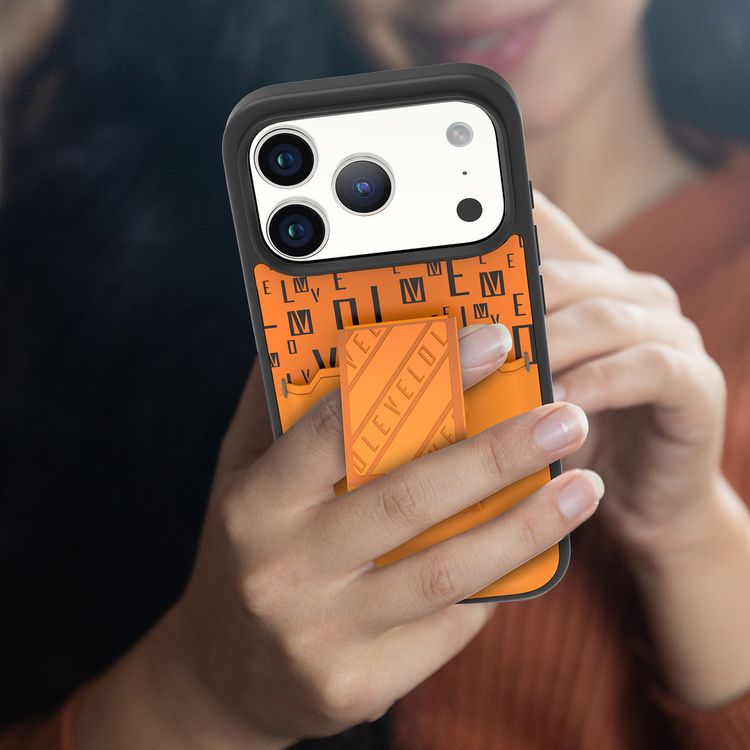 جراب Levelo Morphix GripStand مع حامل البطاقات لجهاز iPhone 17 Pro، تصميم فاخر مطبوع، ممتص للصدمات، حواف مرتفعة لحماية الكاميرا والشاشة، حامل مغناطيسي - لون برتقالي شروق الشمس.