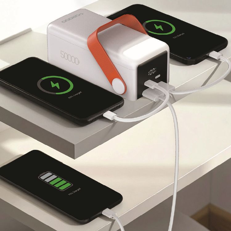 باور بانك بورودو بورتا باور 50000 مللي أمبير/ساعة مع إضاءة LED مدمجة، PD 20 واط، مخرج USB-A بحد أقصى 22.5 واط، مصباح يدوي، مقبض محمول، منافذ إخراج متعددة، ميزات حماية ذكية، شحن سريع - أبيض