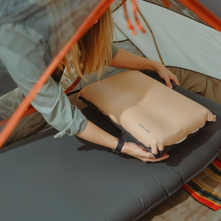 Green Lion Inflatable Camping Pillow with Cushioned Foam Layer, Soft & Skin-Friendly, 5-Layer Construction, Ergonomic Neck Support, 10s Quick Self-Inflating, Carry Bag Included, Cushioned Foam Layer - Beige