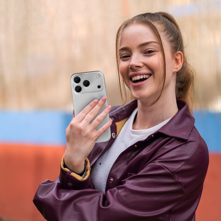 Levelo LucentTrio Camera Lens Protector with 99%  Transmittance for iPhone 17 Pro / 17 Pro Max, Anti-Fingerprint, Anti-Scratch, Double-Sided AR Glass, Oleophobic Coating, Multi-Layer Protection, Strong Adhesive - Titanium Silver