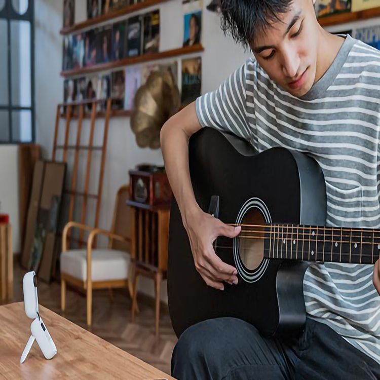 انستا 360 كاميرا جو 2 إصدار 32 جيجا ، كاميرا تايني أكشن محمولة , متينة ومقاومة للماء حتى عمق 13 قدمًا - أبيض