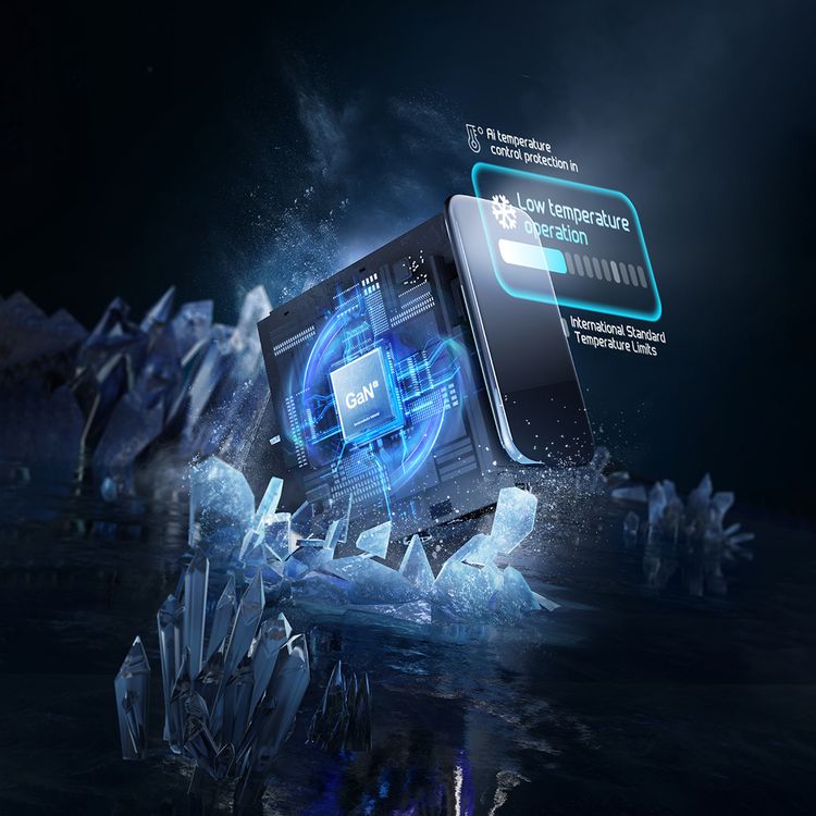 Powerology Voltflow GaN Wall Charger with PD 140W, Single USB-A & Triple USB-C Ports, Ai Temperature Control, Fast Charge Support, Multiple Device Compatibility, TFT Smart Display Interface - Black