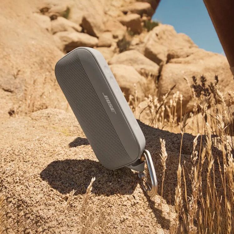 Bose SoundLink Flex Bluetooth Portable Speaker with Built-in Microphone, Up to 12 Hours Battery Life, USB-C Charging Port, IP67 Waterproof, Bluetooth & USB Connectivity - White
