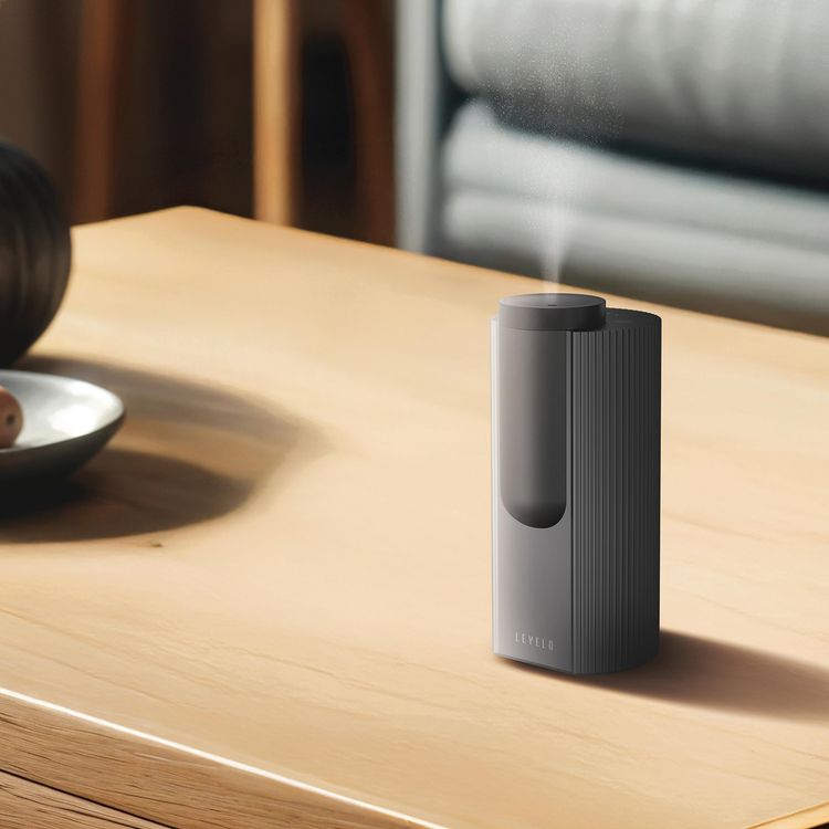 ليفيلو أوراميست موزع رائحة السيارة مع وعاء زجاجي 20 مل، تغطية 50 متر مربع، سعة بطارية 1200 مللي أمبير، كثافة قابلة للتعديل، تحكم باللمس، انبعاث رائحة قوية، تكنولوجيا الهواء البارد - تيتانيوم