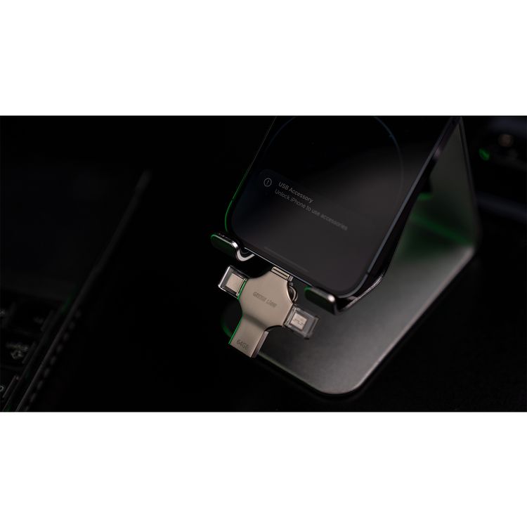 Green Lion 4-in-1 USB Flash Drive 64GB with High Speed Data Transfer, USB-A, USB-C, Micro USB & Lightning Connectors - Silver