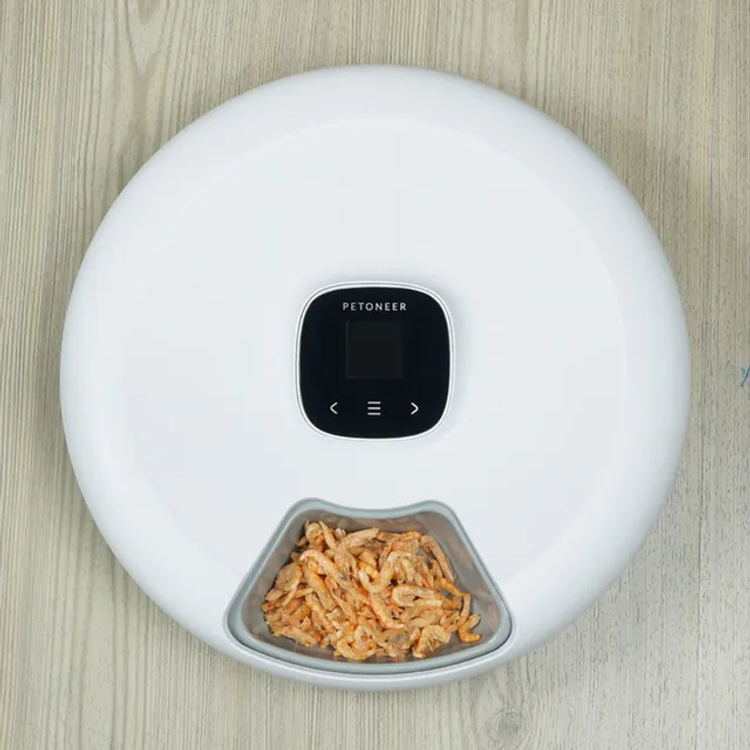 Petoneer NutriSpin 6 Meal Pet Feeder with 170mL Capacity per Compartment, Paw Protection, Detachable Design, Wet and Dry Food Blend, VA display - White