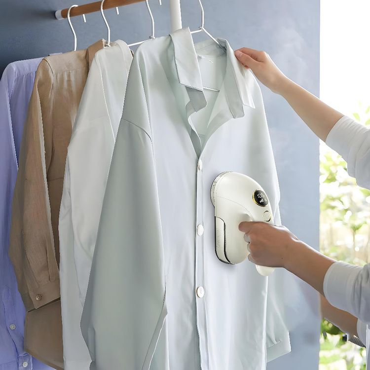 Green Lion Ergotrim Digital Fabric Remover with 3-Gear Speed Control, Up to 3 Hours Working Time, 110mL Lint Bin Capacity, 6-Leaf Blade, Honeycomb Mesh Cover, Ergonomic Handle, Safety Protection - White