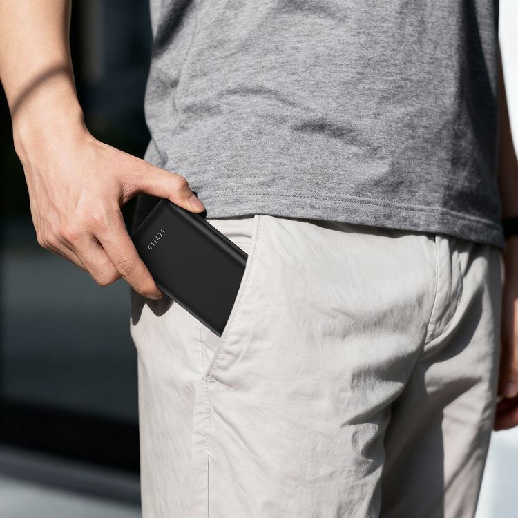 Levelo Vence 10000mAh Power Bank with Qi2.2 Technology, 25W Wireless Charging, Type-C Input & Output Port, Ultra-Strong Magnets, Pocket-Friendly, Travel-Ready, Type-C to Type-C Cable Included, Fast Charging, Ultra-Compact Design, Consistent Power - Black