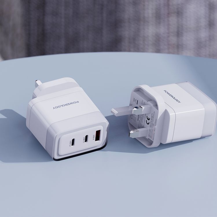 Powerology Lunex Series 3-Port Fast Charging Adapter with UK 3-Pin Power Plug, 65W PD USB-C Output, 22.5W QC USB-A Output, Multi-Device Charging, Powerful Laptop Charging, Universal Protocol Support - White
