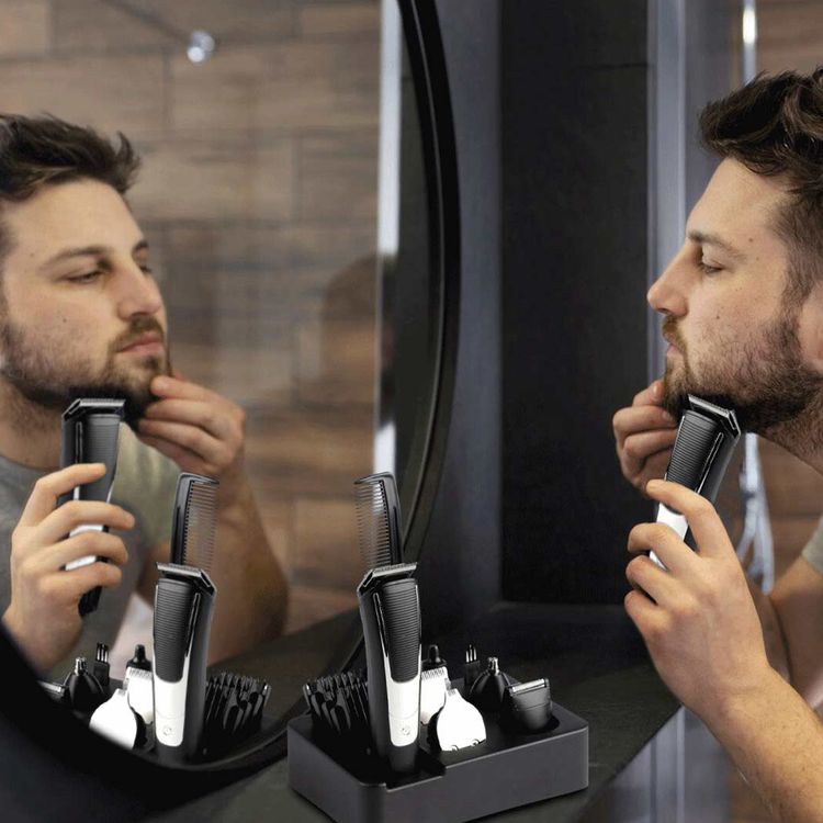 Green Lion 5-in-1 Grooming Set with 4 Combs ( 3, 6, 9 & 12 mm ), 1.5 Hours Working Time, 600 mAh Battery Capacity, LED Display - Black