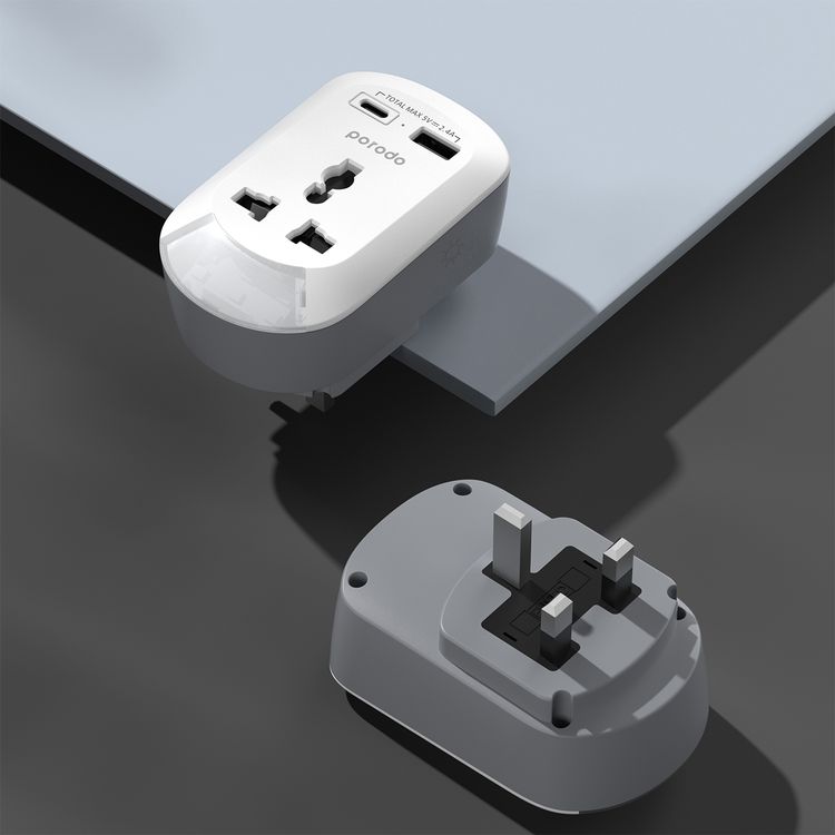 محول Porodo Universal AC مع قابس المملكة المتحدة، ضوء ليلي، قدرة 2500 واط، شحن متزامن، مخرج USB-C و USB-A بقدرة 12 واط، سطوع قابل للتعديل - أبيض