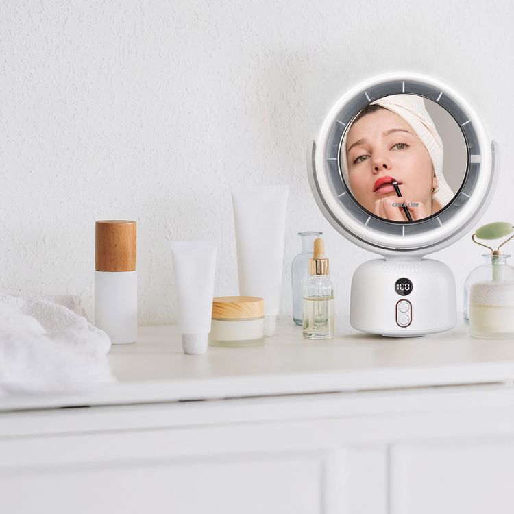 مرآة المكياج من جرين ليون مع مروحة، 5 مستويات لسرعة المروحة و3 أوضاع للإضاءة، حتى 11 ساعة من وقت العمل، منفذ شحن USB-C، دوران قابل للتعديل، شاشة رقمية، قاعدة مانعة للانزلاق، 51 ضوء LED، بطارية بسعة 5400 مللي أمبير - أبيض
