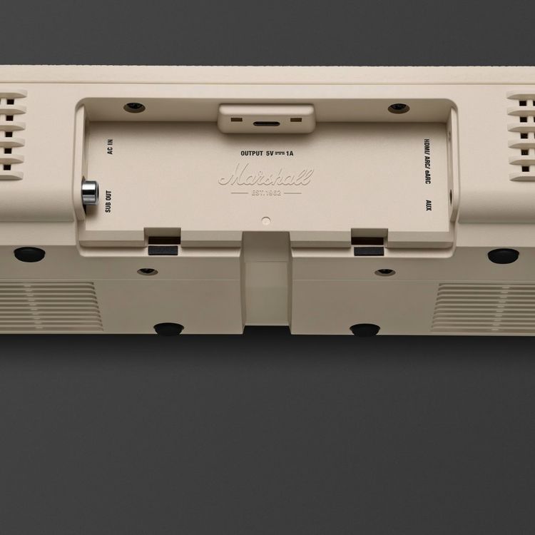 مارشال هيستون ساوند بار للتلفزيون بقياس 60 بوصة مع مضخمات صوت ثنائية بحجم 3 بوصات، إصدار بلوتوث 5.3 وواي فاي 6، نطاق تردد 45 هرتز - 20 كيلوهرتز، متضمن مقابس جدارية، يدعم صيغ الصوت دولبي أتموس وDTS:X، صوت غامر - لون كريمي.