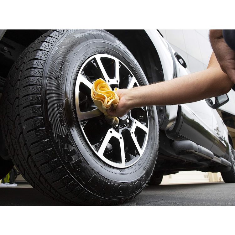 Meguiar's Ultimate Waterless Wheel & Tire Dressing, Spray Bottle, 709ml