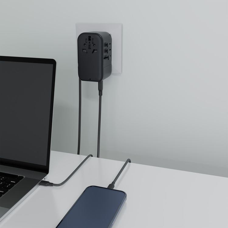 Green Lion Companion 45 Universal Travel Adapter, UK-US-EU-AUS Plug Types, 50cm Retractable USB-C Cable, 45W Power Delivery, 6-Device Charging, PC Flame Retardant - Black