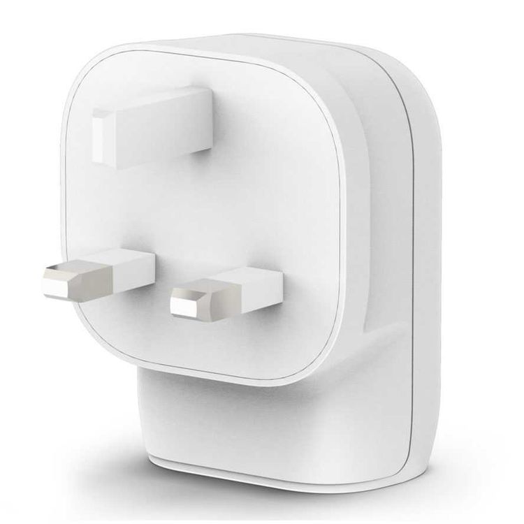 شاحن بيلكين جداري 30 وات ، شاحن منزلي مزدوج قائم بذاته (18 وات يو اس بي سي / 12 وات يو اس بي -أ-) المملكة المتحدة ، شاحن سريع بي دي متوافق مع ايفون 12/12 برو / 12 برو ماكس / 12 ميني / 11/11 برو / 11 برو ماكس ، ايباد برو 11 / 12.9 مع اجهزة يو اس بي سي - ابيض